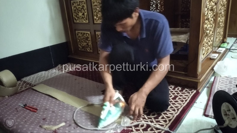 tempel karpet masjid