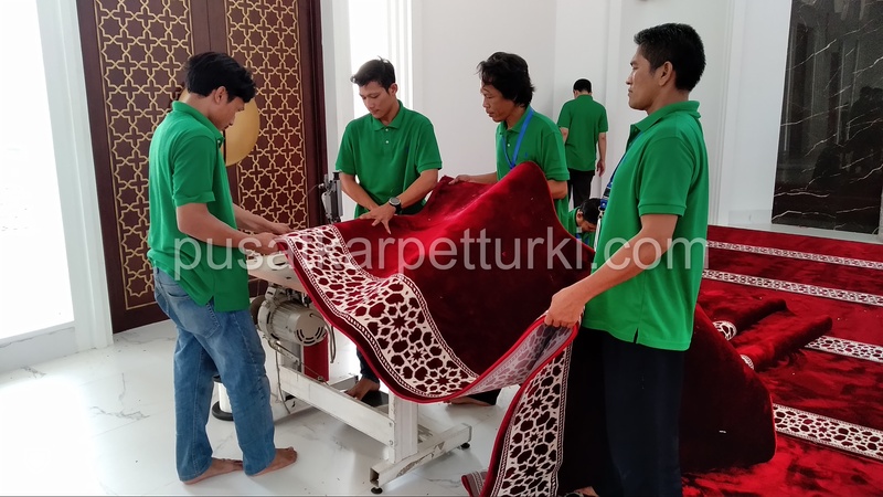 obras karpet masjid