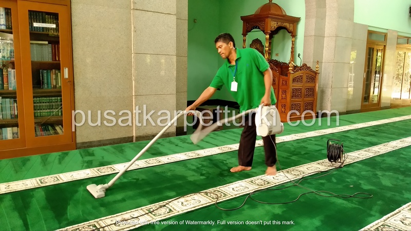 vakuum karpet masjid