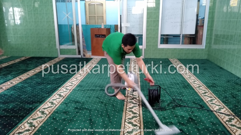vakum karpet masjid