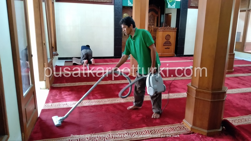 vakumm karpet masjid