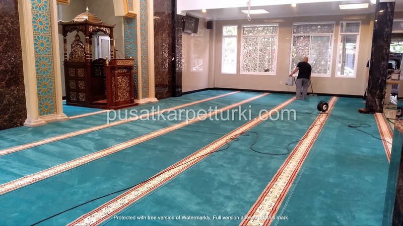 hasil pemasangan karpet masjid